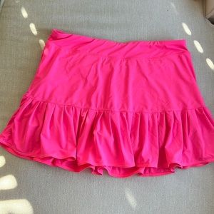 NWOT - Lilly Pulitzer Luxletic Skort in Signature Pink (size Large)